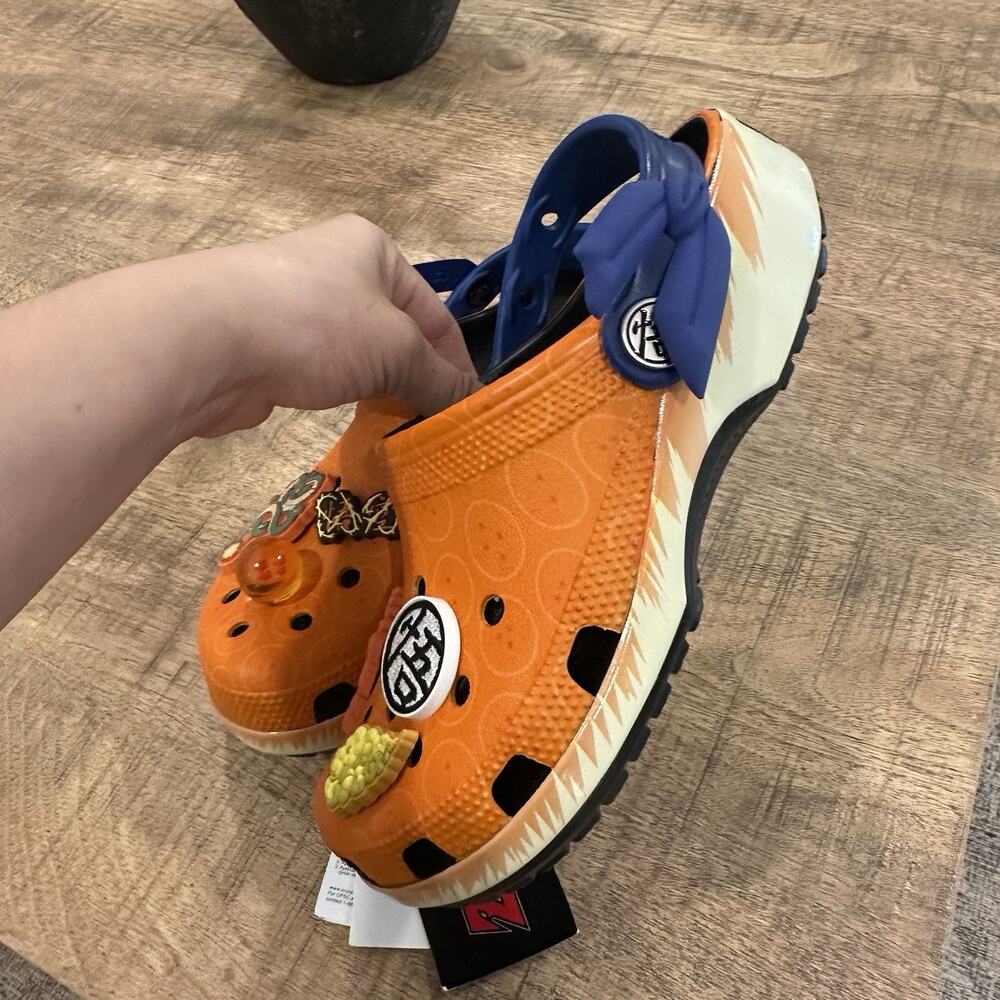 Dragon Ball Z x Crocs GOKU Classic Clogs Mens 5 Womens 7 Orange And Blue NEW - Picture 4 of 8